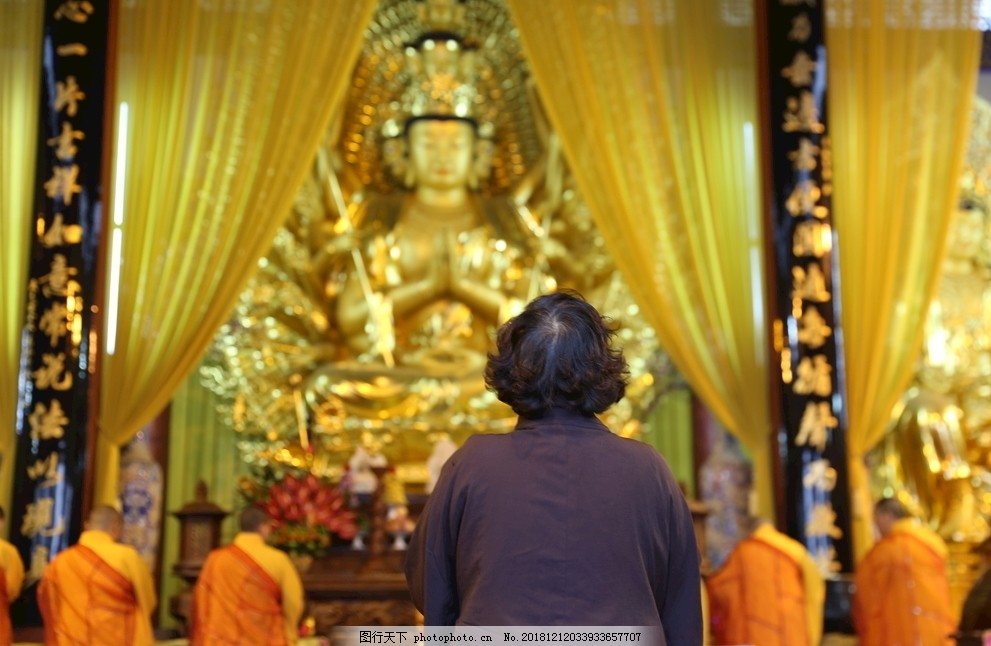 拜菩萨,观音,菩萨,和尚,洞头,中普陀寺,摄影,旅游摄影,国内旅游,72DPI,JPG